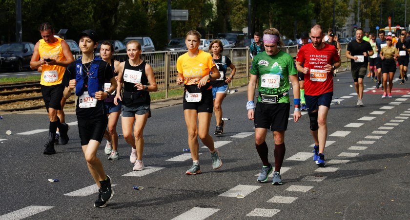 zdjęcie 45. Maraton Warszawski zdjęcia z 35 kilometra 