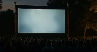 Letnie kino wśród zieleni – plenerowy pokaz „Pułkownik Kwiatkowski”