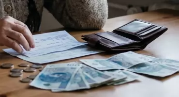 Odebrała jeden telefon. Straciła 42 tys. zł w kilka minut